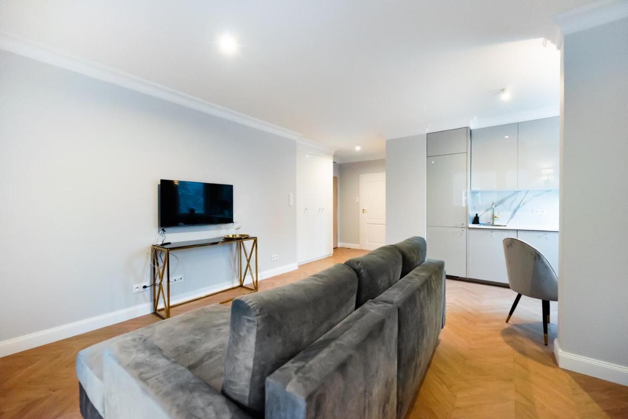 Stara Praga Superior Apartment وارسو المظهر الخارجي الصورة