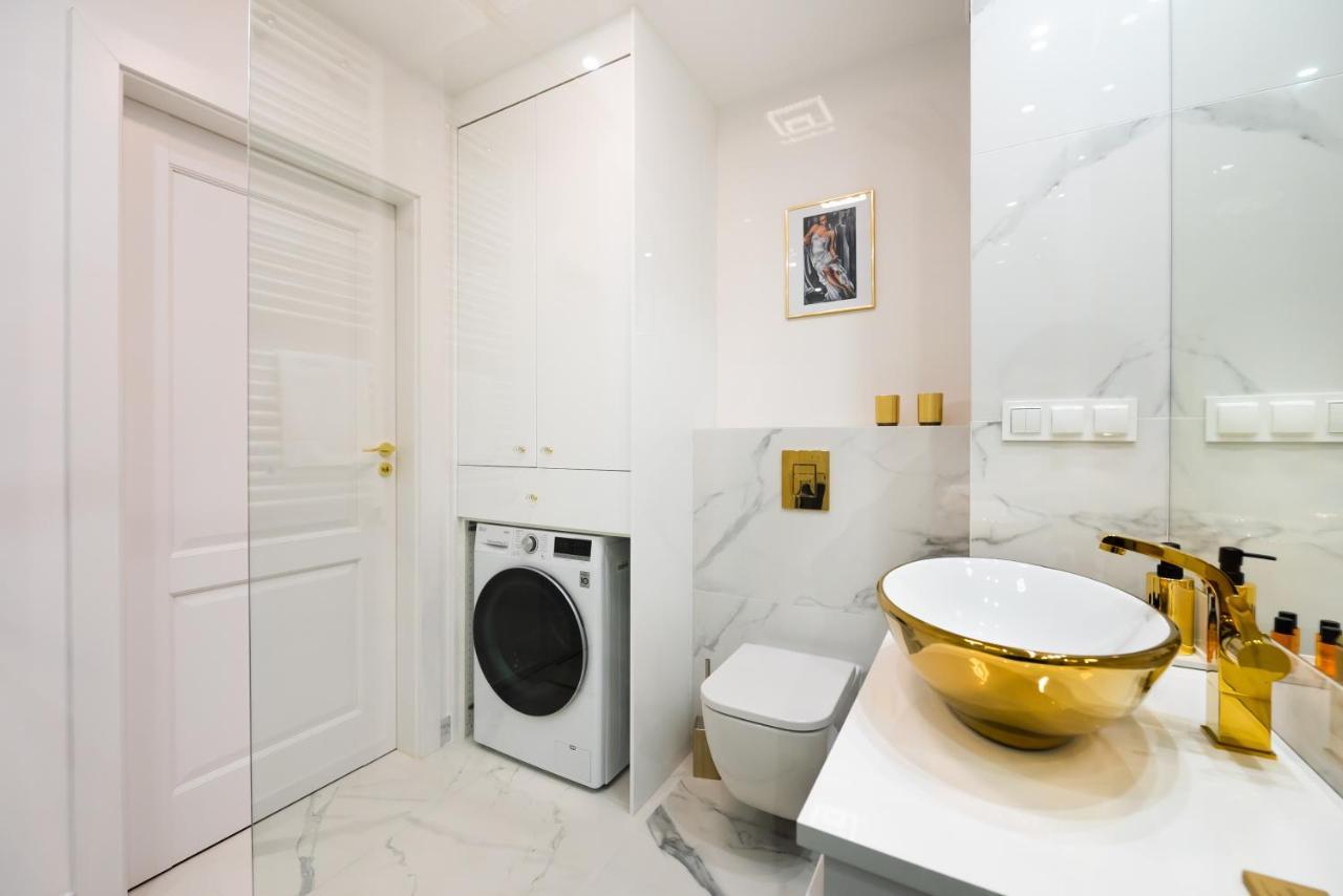 Stara Praga Superior Apartment وارسو المظهر الخارجي الصورة