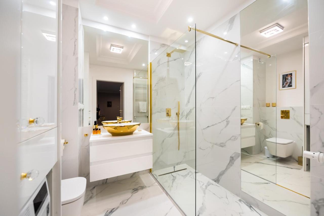 Stara Praga Superior Apartment وارسو المظهر الخارجي الصورة